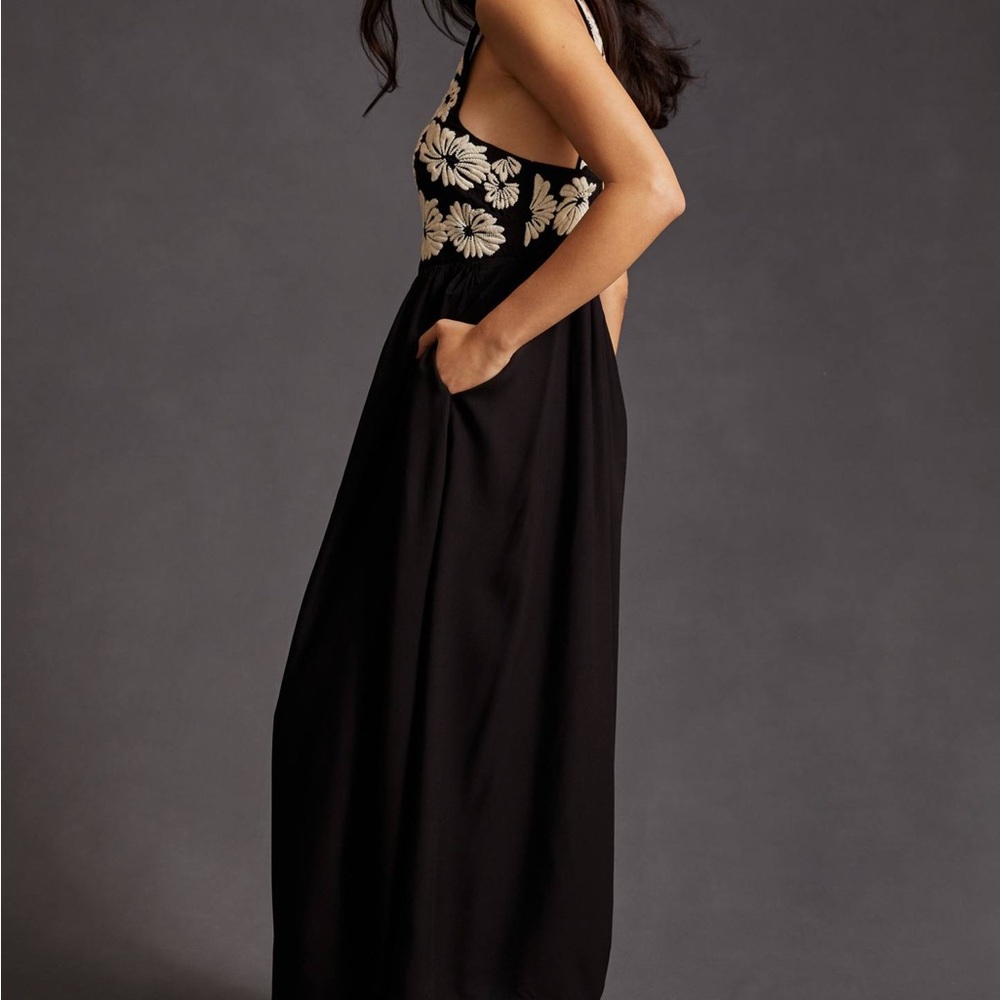 Floral Black and White Maxi Dress - Picture 3 of 8